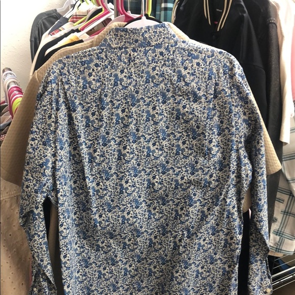 Lands' End Blue Casual Button Down Shirt with Floral Print - Picture 5 of 5